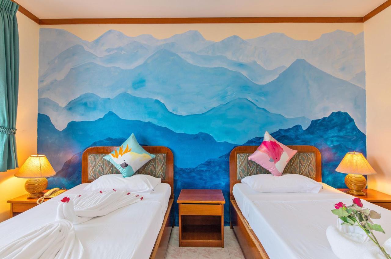 Panda Hotel Patong Exterior foto