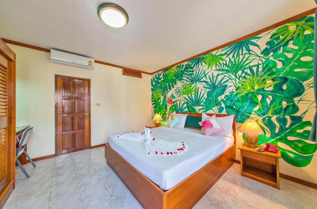 Panda Hotel Patong Exterior foto